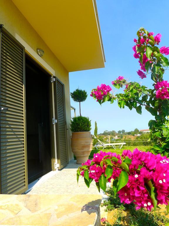 Divaria Villas Skala  Room photo